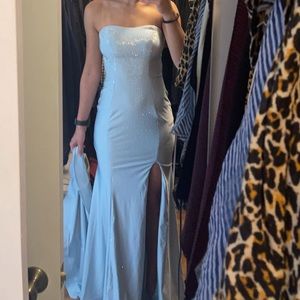 Light blue prom dress size 4! Never worn!